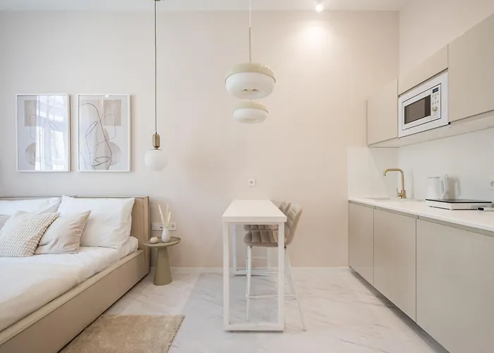 W35- Boutique Apartments, Location By Bqa *